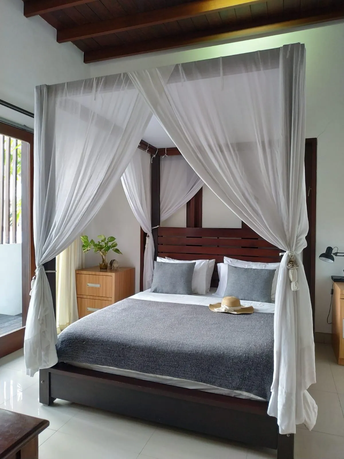 Dim House Jimbaran